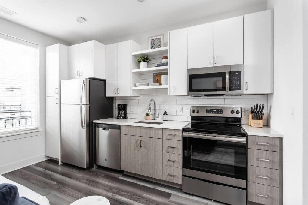 Dream Apartment Near Whole Foods Cozysuites インディアナポリス エクステリア 写真