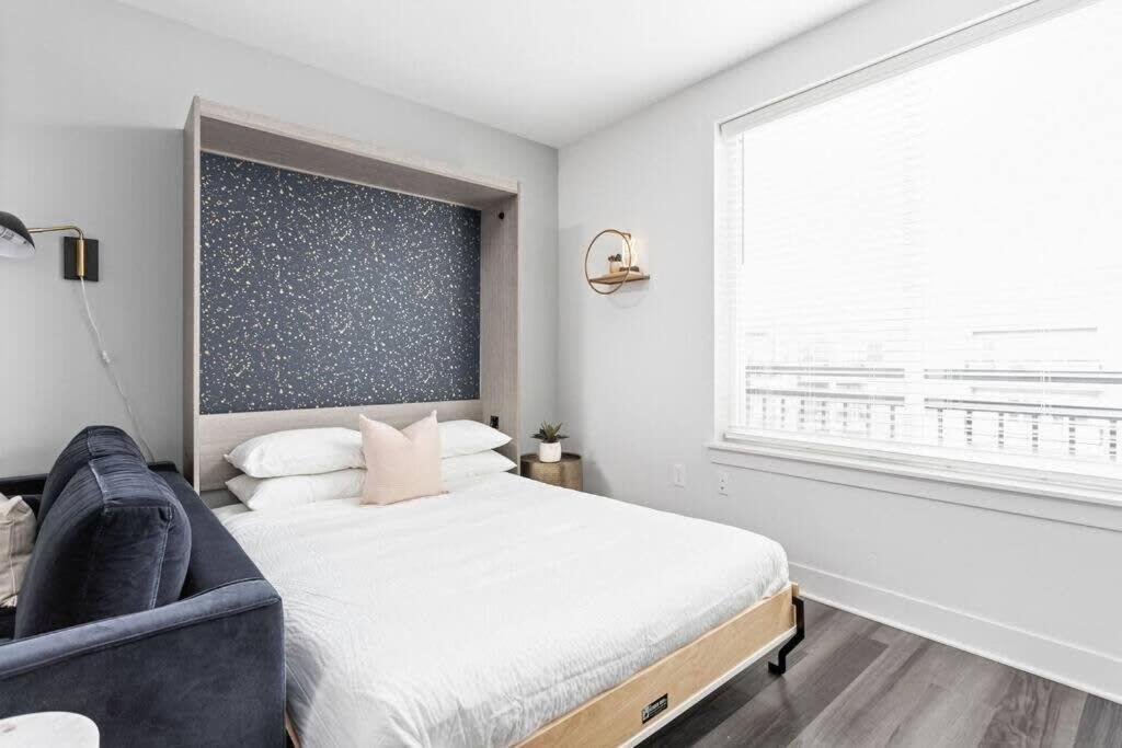 Dream Apartment Near Whole Foods Cozysuites インディアナポリス エクステリア 写真